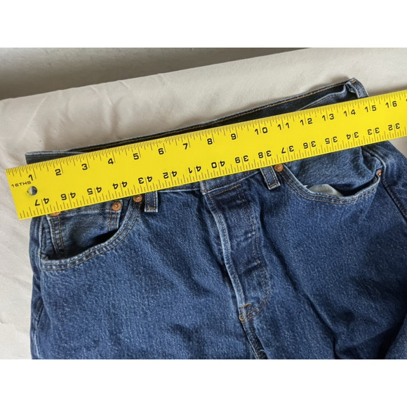 Levis 501 Jeans Mens 30x33 Straight Leg Dark Blue Denim Button Fly - Picture 10 of 13